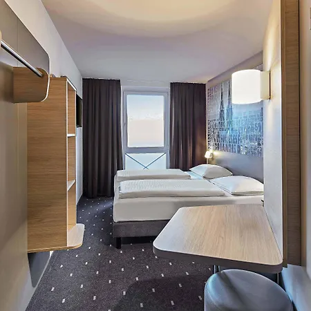 Koeln-west Kolín nad Rýnem