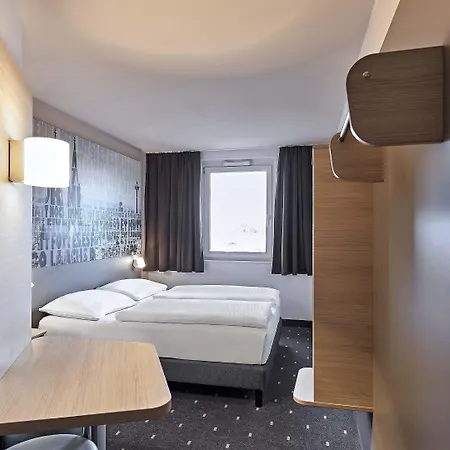 Koeln-west Hotel