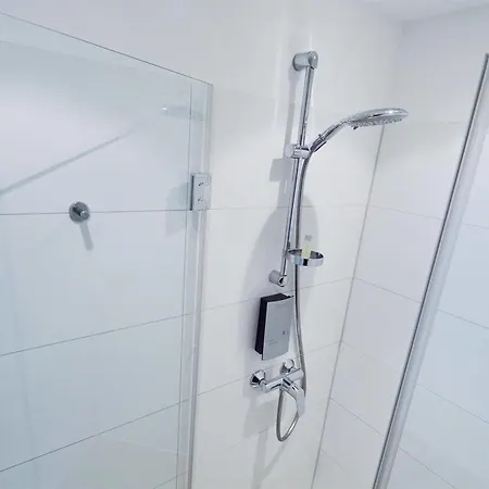 Koeln-west 3* كولونيا