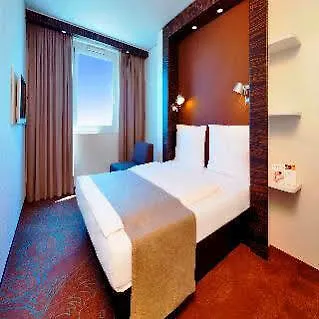 Köln-west Hotel 3*