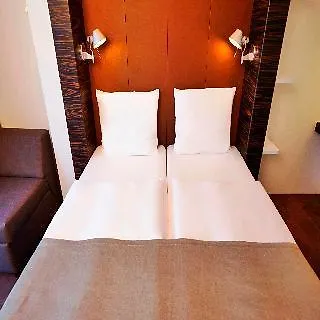 Koeln-west Hotel 3*