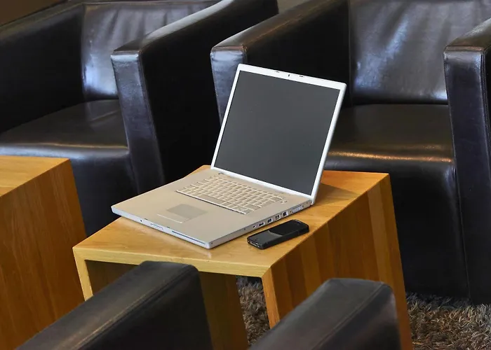 ホテル Koeln-west 3*